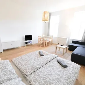 - Metro 1160 Appartement Vienne